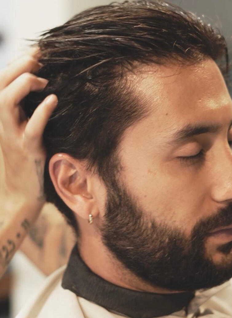 Ritual de corte, barba y aromaterapia Ritual de corte, barba y aromaterapia